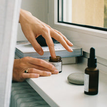 Lade das Bild in den Galerie-Viewer, Deo Balsam für sensitive und frische Pflege