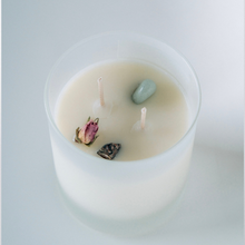 Lade das Bild in den Galerie-Viewer, Kerze für dein weibliches Wohlbefinden