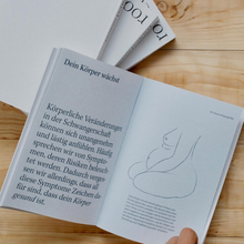 Lade das Bild in den Galerie-Viewer, RootedMama Set - Journal für deine Schwangerschaft & Female Spray