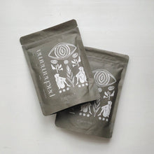 Lade das Bild in den Galerie-Viewer, Pachamama KAKAO (zeremonieller Kakao aus Peru)