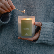 Lade das Bild in den Galerie-Viewer, Kerze für dein weibliches Wohlbefinden