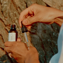 Lade das Bild in den Galerie-Viewer, Cora´s Lieblinge in der Schwangerschaft (Jojobaöl, Lavendel & Hautserum)