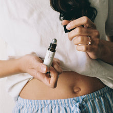 Lade das Bild in den Galerie-Viewer, Besser Schlafen: Sleep Oil Roll-On