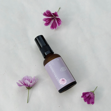 Lade das Bild in den Galerie-Viewer, 100% naturreines Rosenwasser für Haut und Haare (ohne Alkohol)