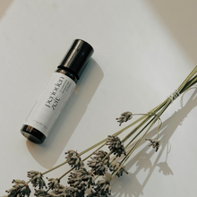 Lade das Bild in den Galerie-Viewer, It's PERIODE Time - Tee und ätherisches Öl bei Krämpfen