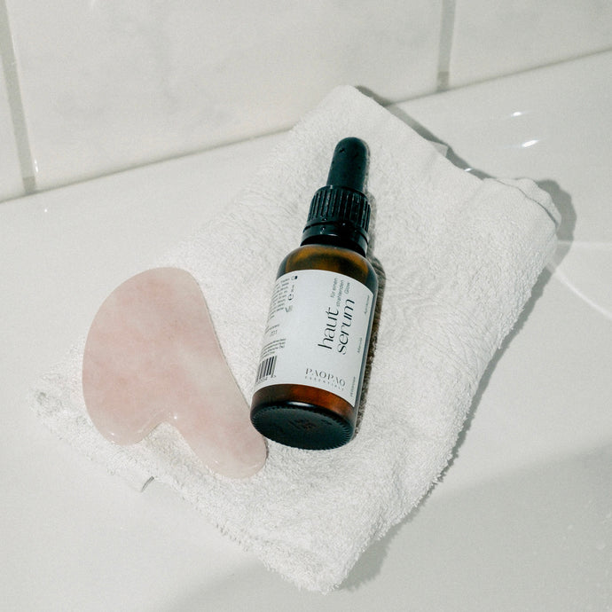 Hautserum mit Gua Sha für den perfekten Glow