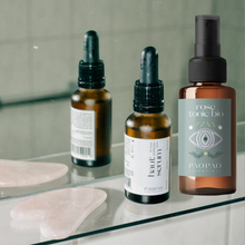 Lade das Bild in den Galerie-Viewer, Mommy`s Selfcare Moment (Rosenwasser, Hautserum &amp; Gua Sha)
